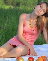 Met Art - 01-MetArt_PRESENTING-DENISA_DENISA-B_by_DOMENIC-MAYER_high_0002