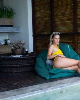 Mpl Studios - 14-cara-mell-chillin-by-the-pool-0016