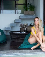 Mpl Studios - 21-cara-mell-chillin-by-the-pool-0023