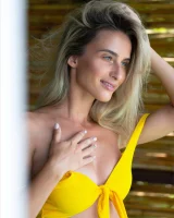 Mpl Studios - 37-cara-mell-chillin-by-the-pool-0039