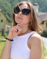 Mpl Studios - 65-stefani-postcard-from-log-pod-0066