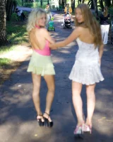 Nude Art - 11-barbara-walk-in-the-park-2000_011