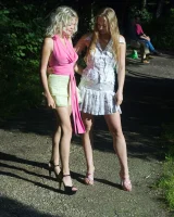 Nude Art - 23-barbara-walk-in-the-park-2000_023