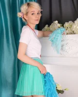 Showy Beauty - 06-kapri-blonde-cutie-0007