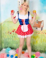 Showy Beauty - 01-kapri-magic-for-me-0002