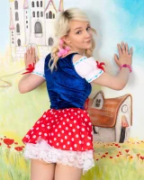 Showy Beauty - 07-kapri-magic-for-me-0008