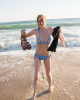 Zishy - 27-anya-amsel-venice-is-crazy042