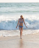 Zishy - 28-anya-amsel-venice-is-crazy043