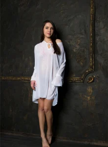 Exciting hairy beaver large vagina beauty